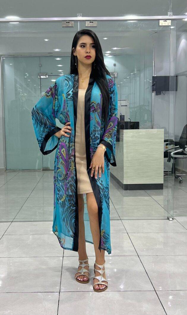 KIMONO TRES CLASSE ET TENDANCE 2024