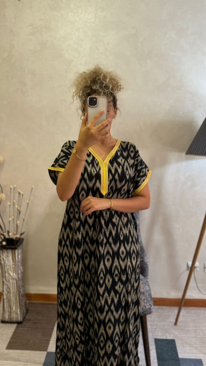 ⁦ROBE D'ETE TRES JOLIE ET CLASSE⁩ - الصورة ⁦3⁩