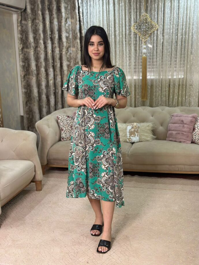 ROBE LOULOU TRES ELEGANTE - الصورة 3