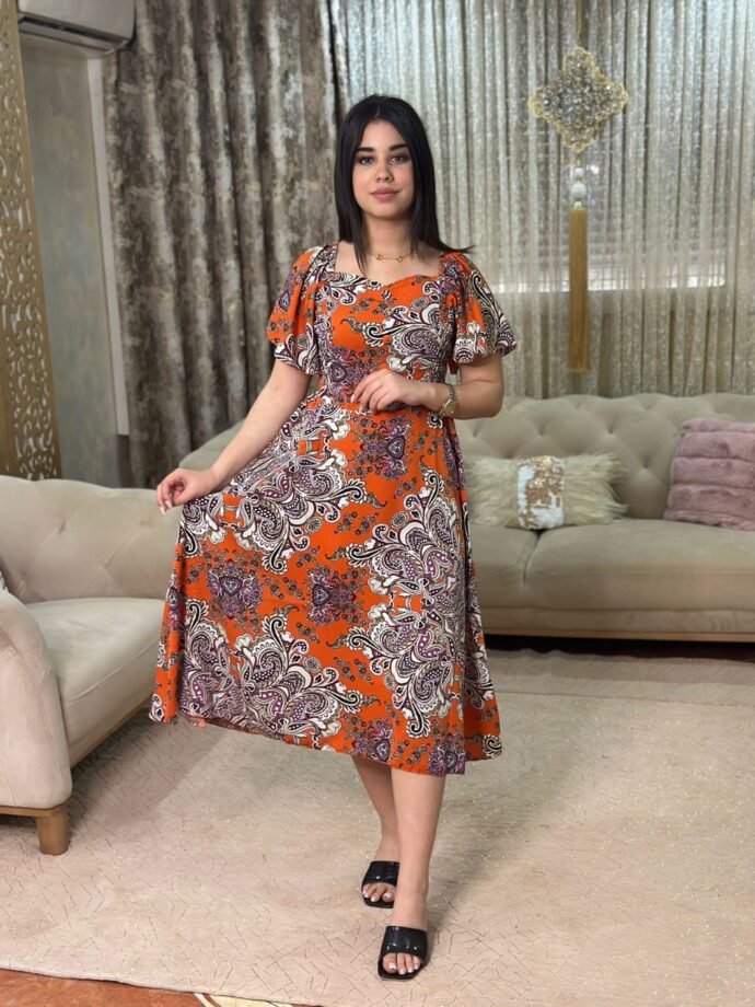 ROBE LOULOU TRES ELEGANTE - الصورة 2