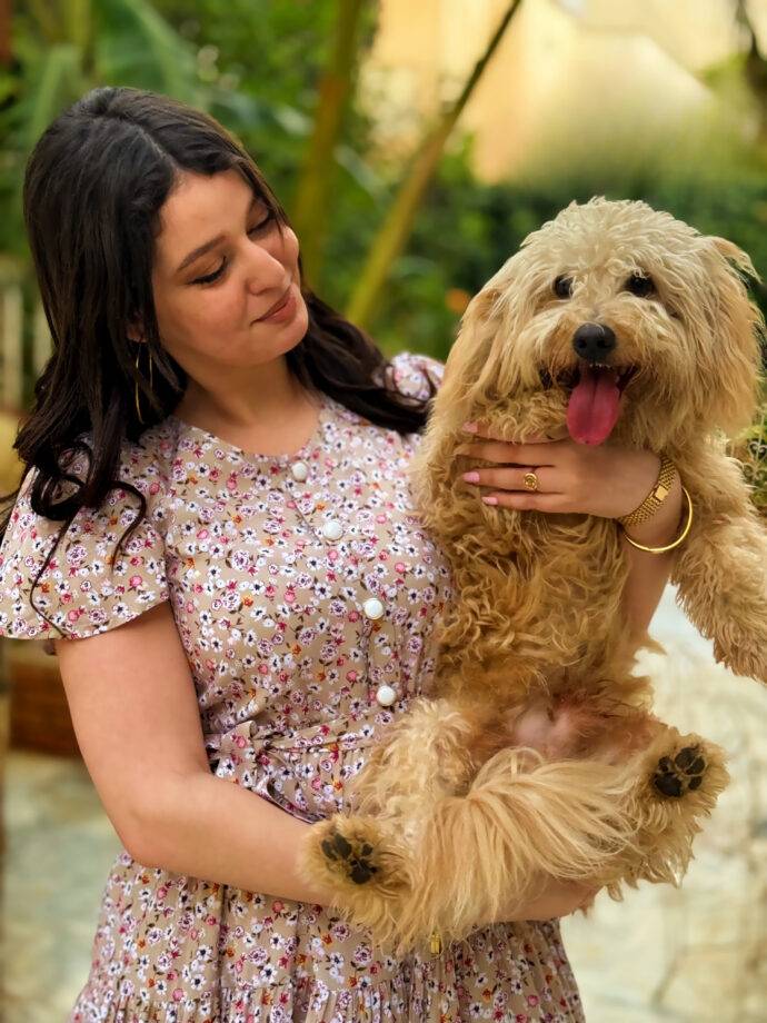 ROBE TRES ELEGANTE ET TENDANCE 2024