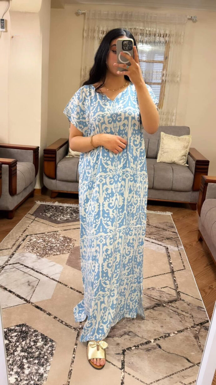 ⁦Robe de luxe : Élégance et confort⁩ - الصورة ⁦2⁩