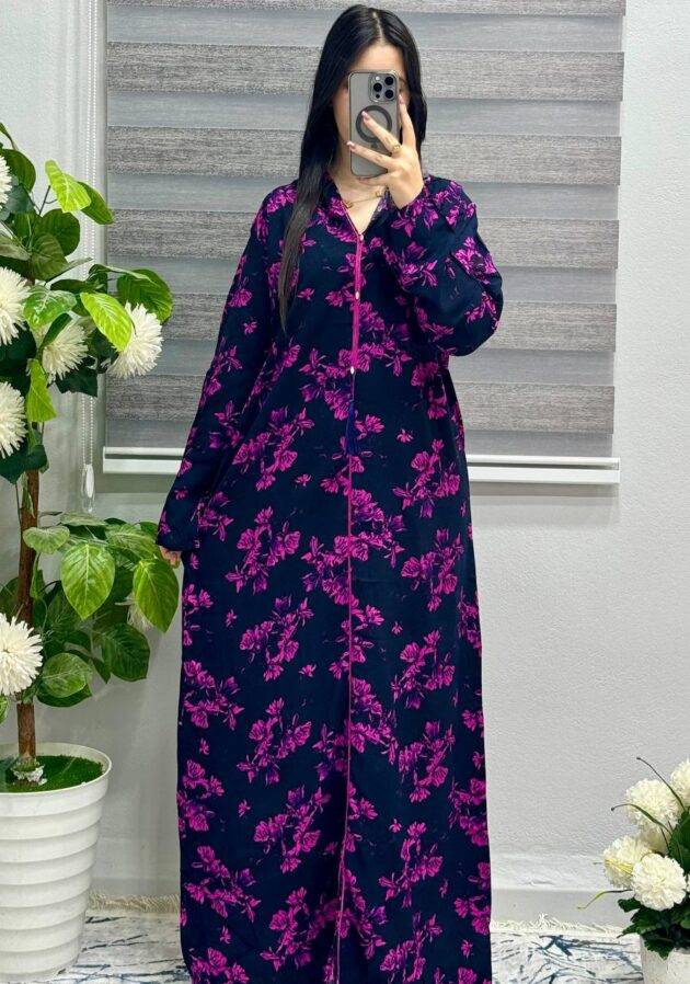 "جلابة فاخرة بألوان راقية مع عرض تخفيض خاص"✨